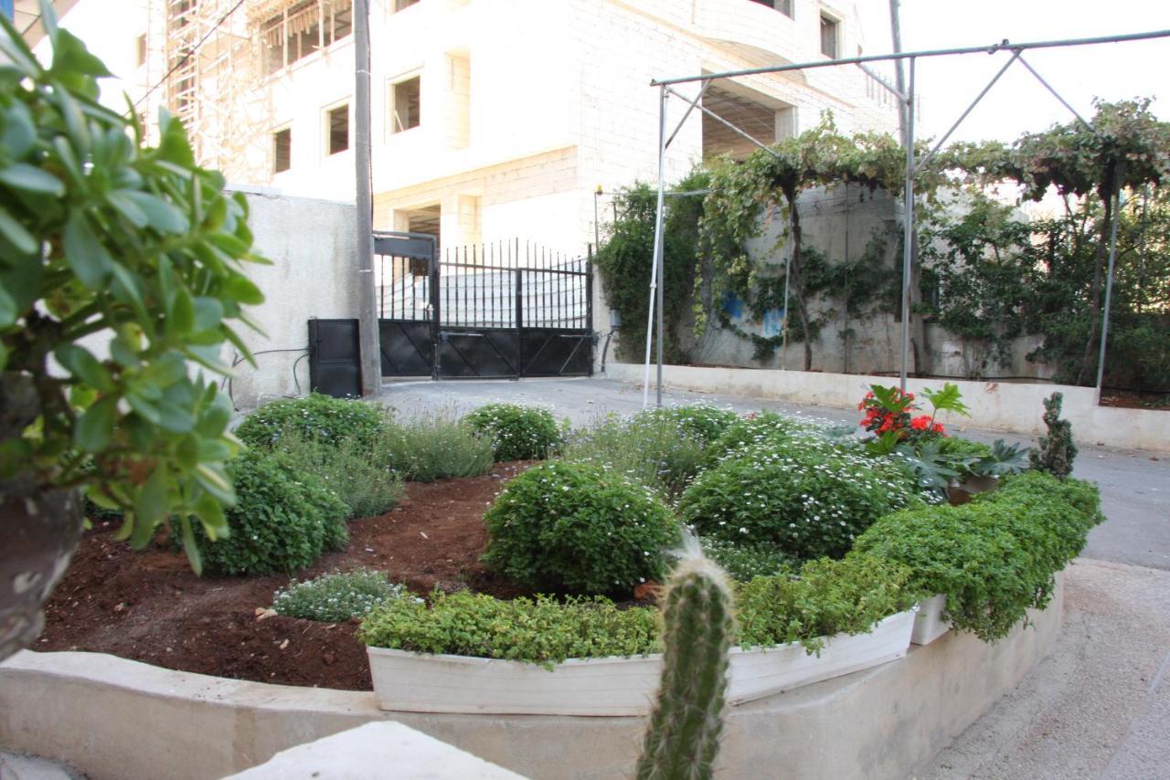 Ramallah Hostel Exterior foto